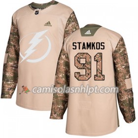 Camisola Tampa Bay Lightning Steven Stamkos 91 Adidas 2017-2018 Camo Veterans Day Practice Authentic - Homem